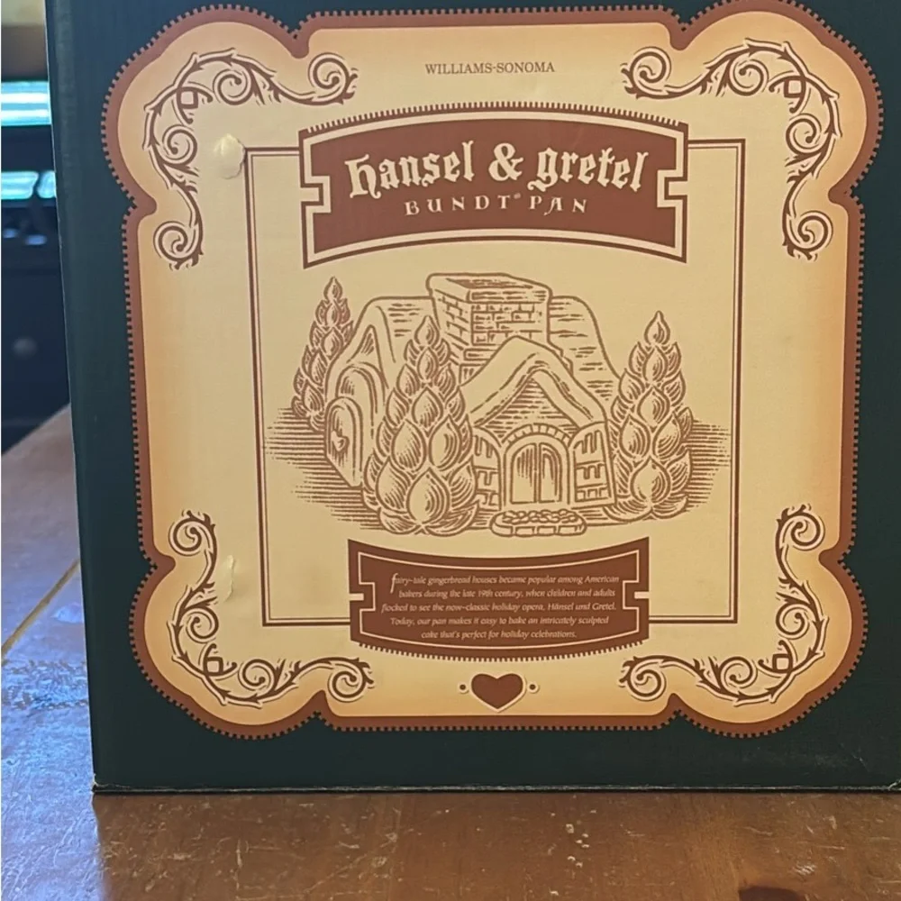 Williams Sonoma Festive Hansel & Gretel Bundt Pan